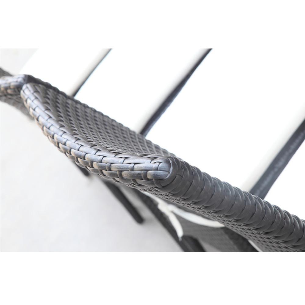 Fine Mod Imports Rattano Outdoor Dining Set