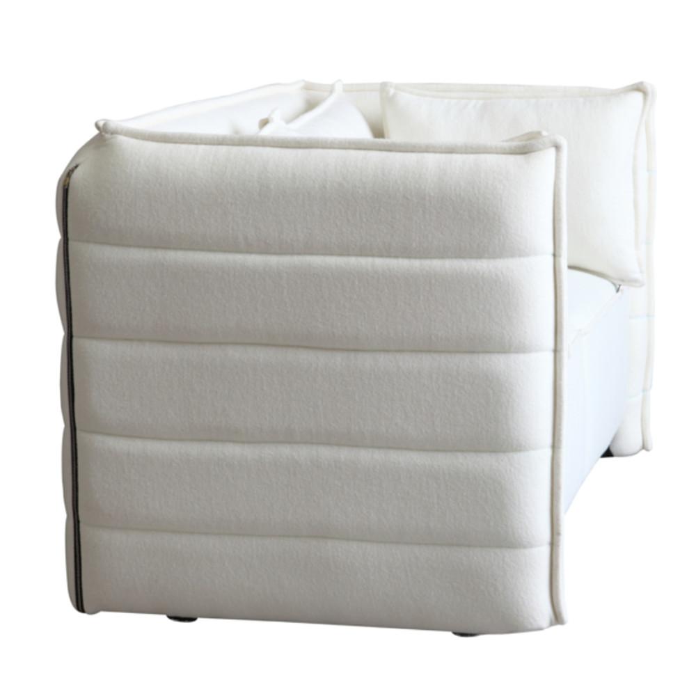 Fine Mod Imports Sofata Loveseat