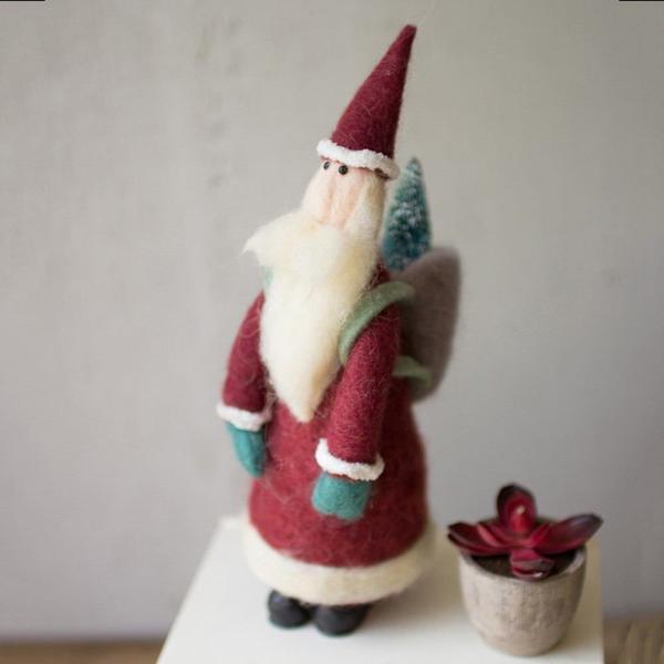 Kalalou Tall Felt Santa With Tree - Set of 2