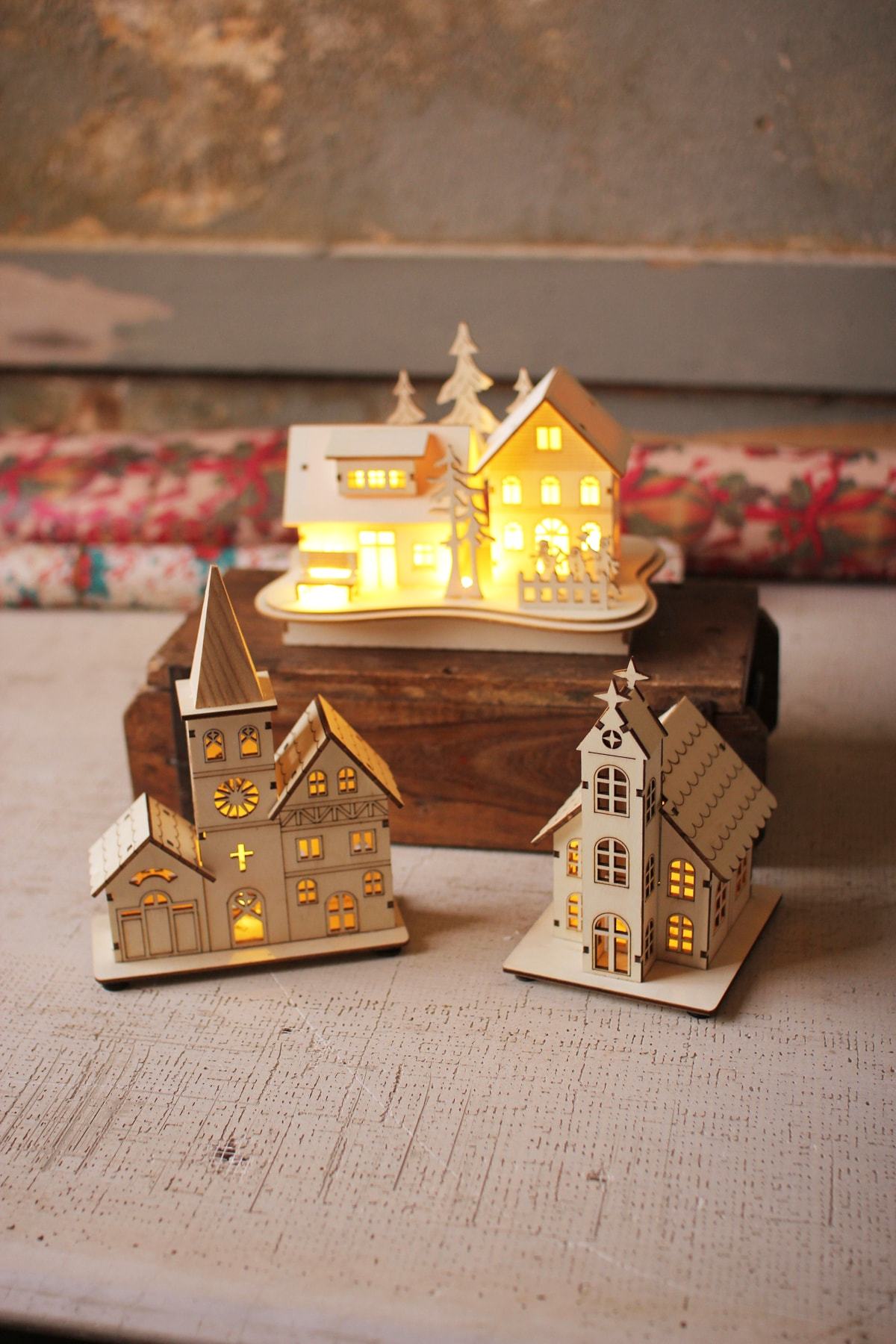 Kalalou Set Of 3 Wooden Houses With Led Lights