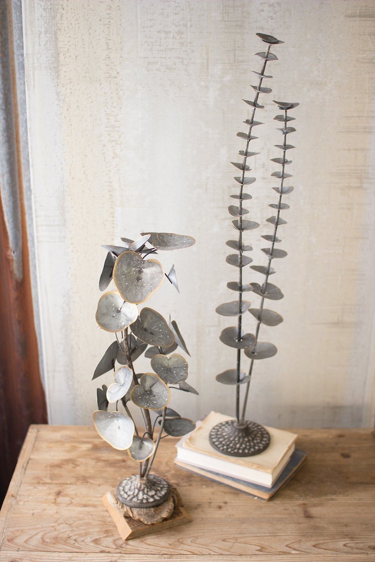 Kalalou Set Of 2 Table Top Leaves With Cast Iron Bases