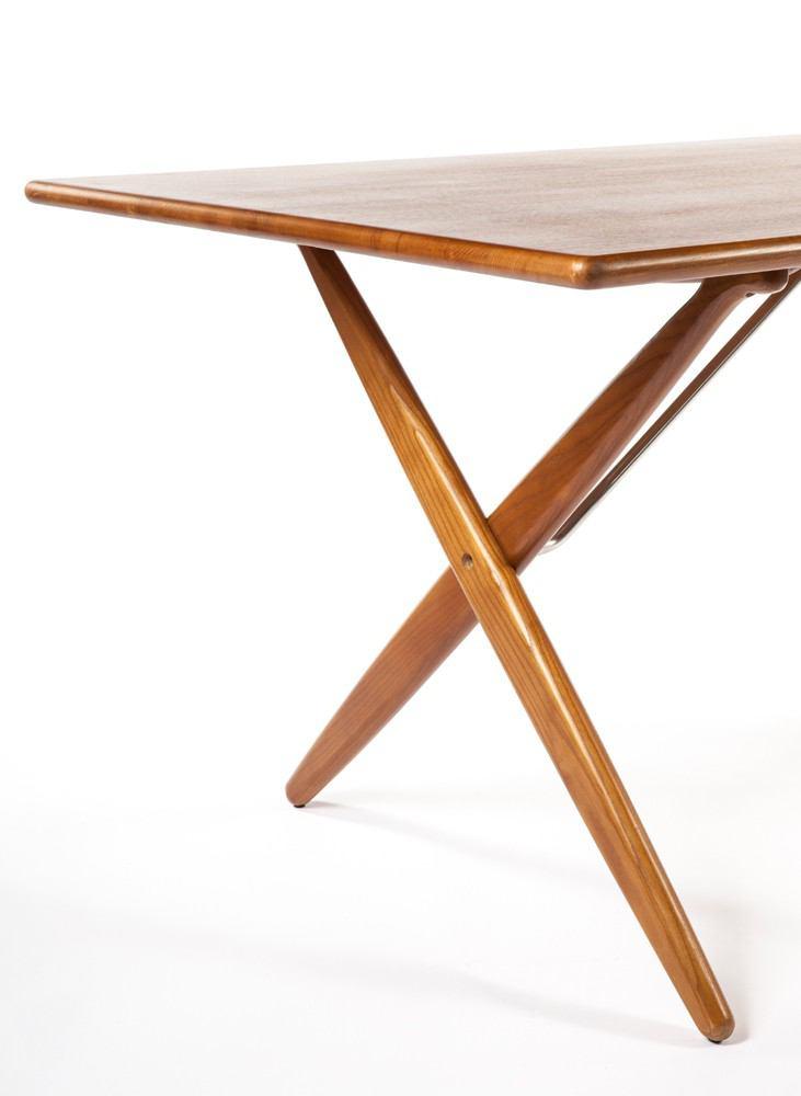 Control Brand The Brabart Table