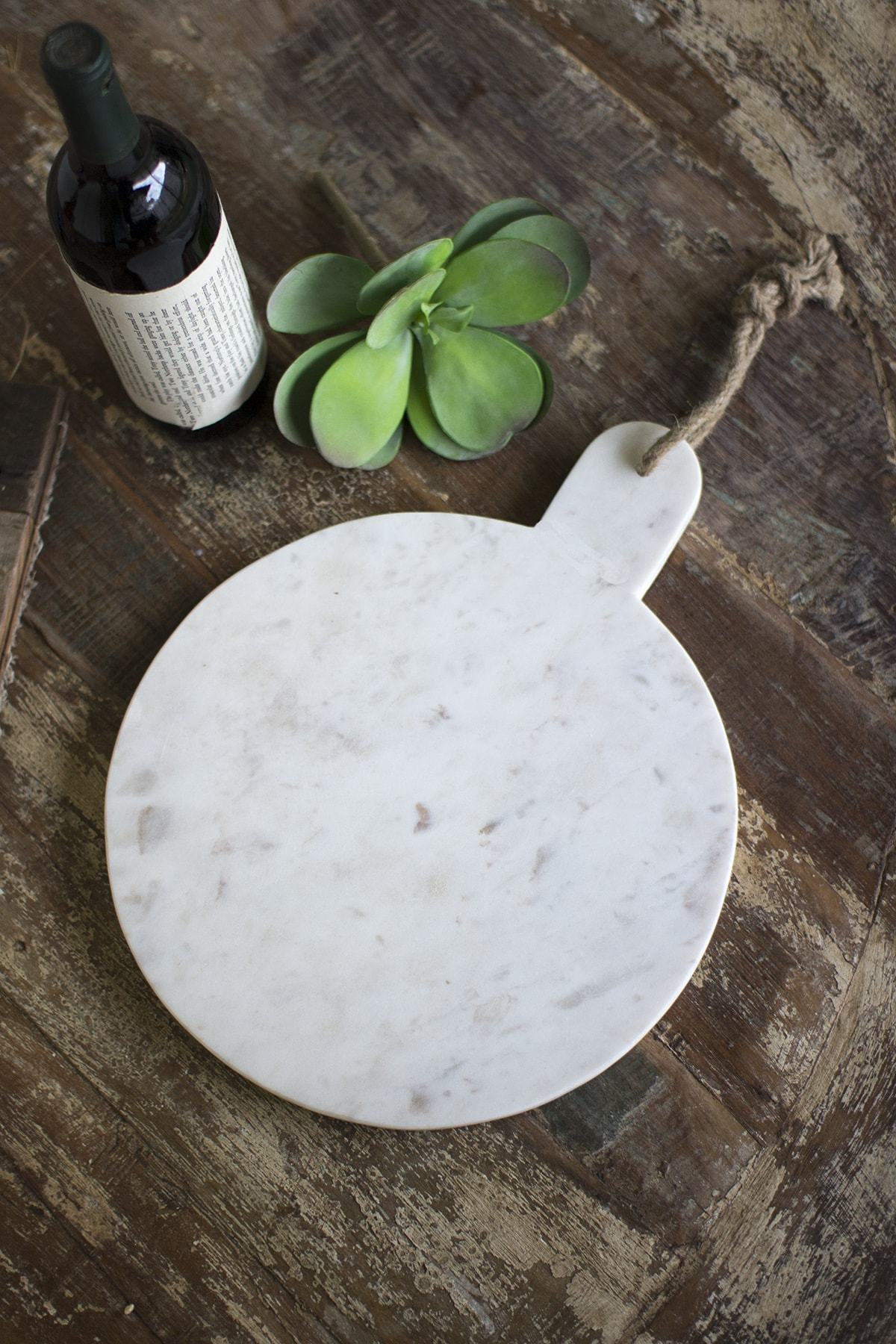 Kalalou Round Marble Cutting Board With Jute Hanger - Set of 2