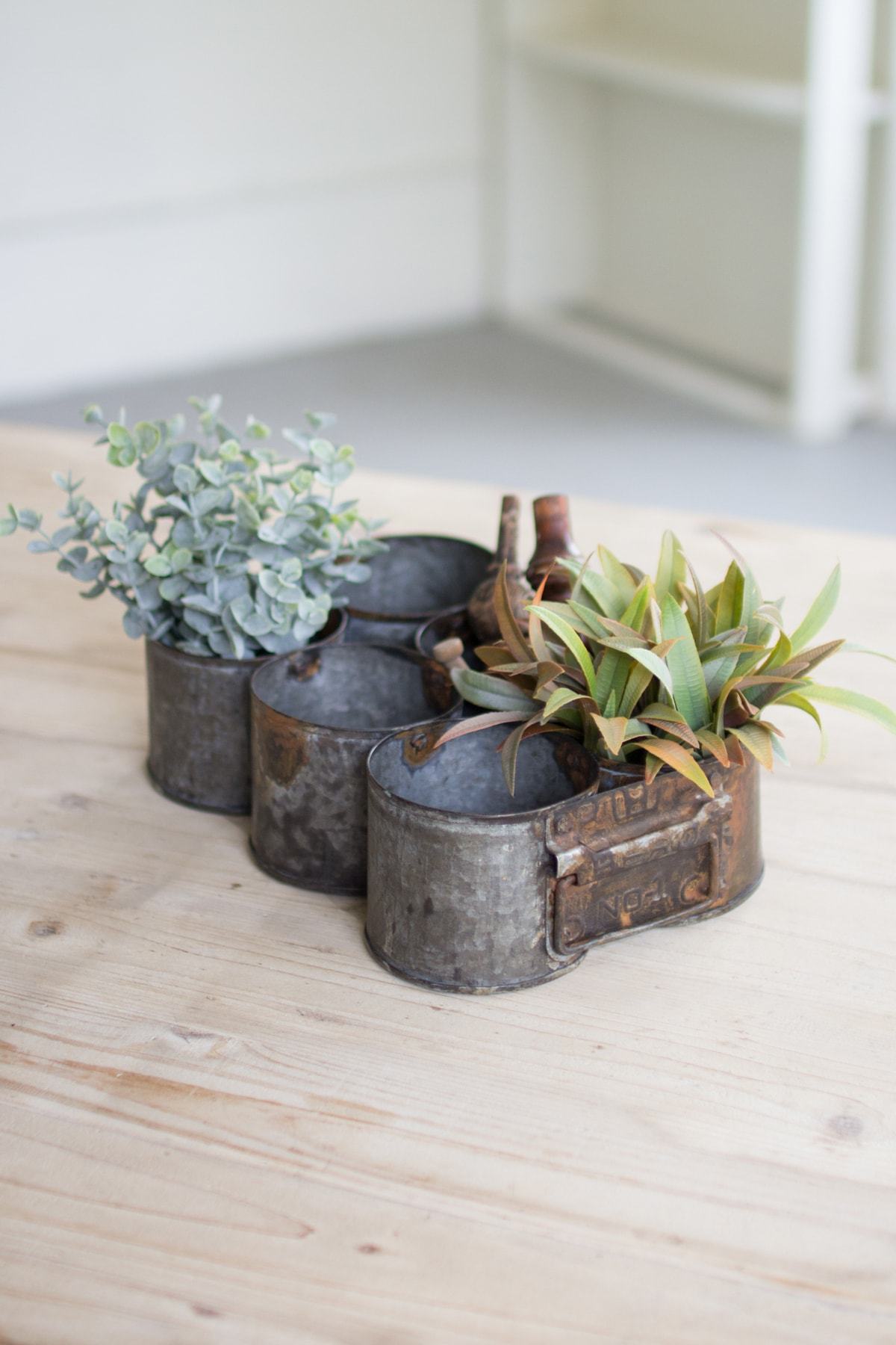 Kalalou Galvanized Metal Caddy With Handles