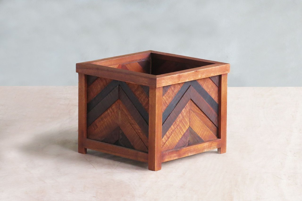 Masaya Bosawas Herringbone Planter