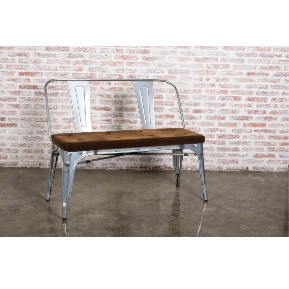 Fine Mod Imports Back Lounge