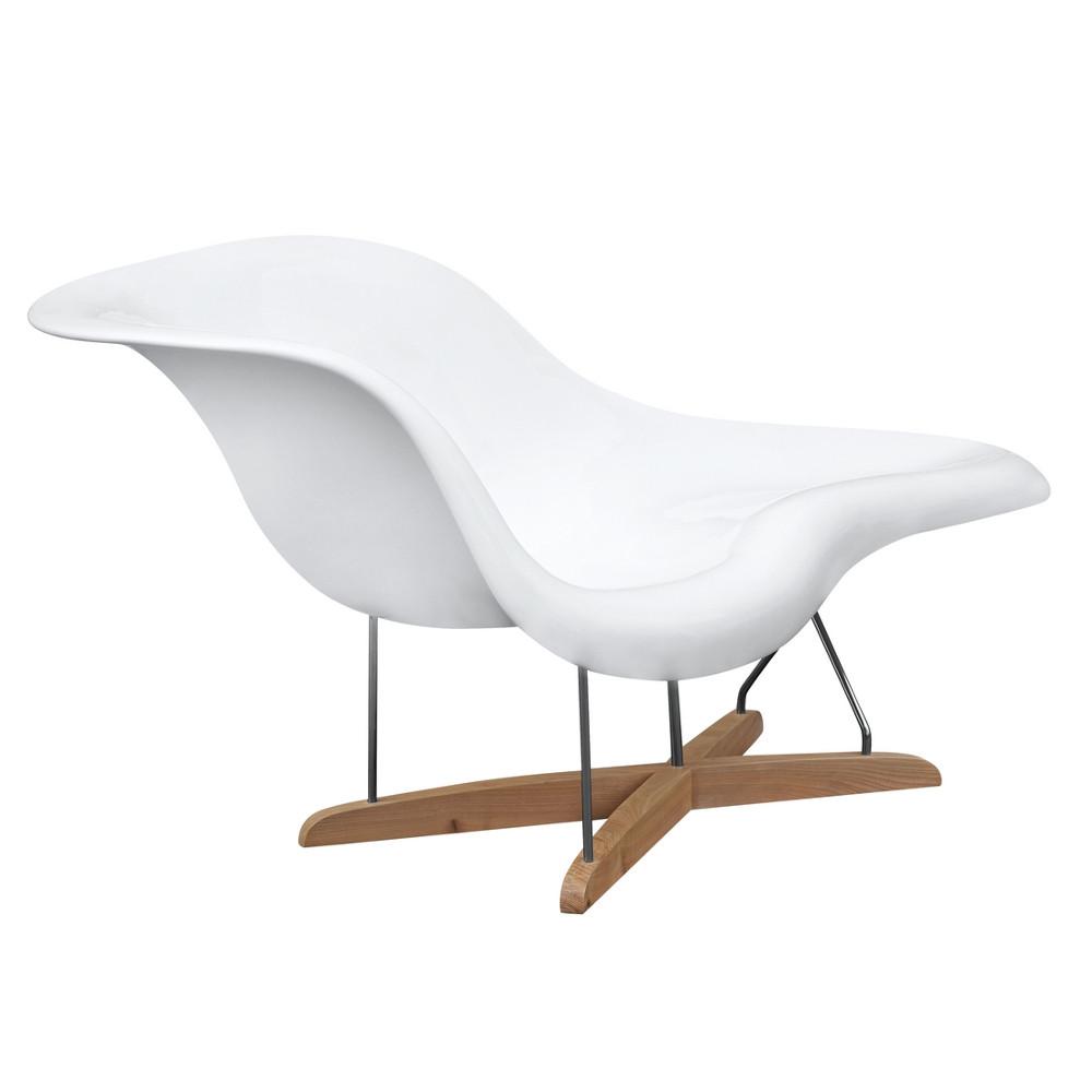 Fine Mod Imports Day Lounge