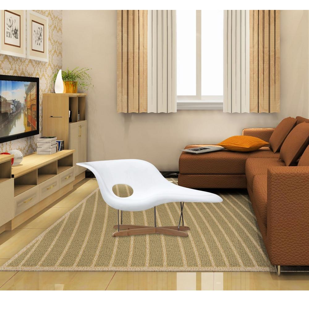 Fine Mod Imports Day Lounge