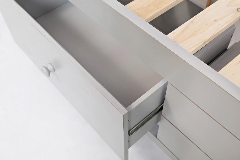 Jofran Chesapeake Dove Queen Storage Bed