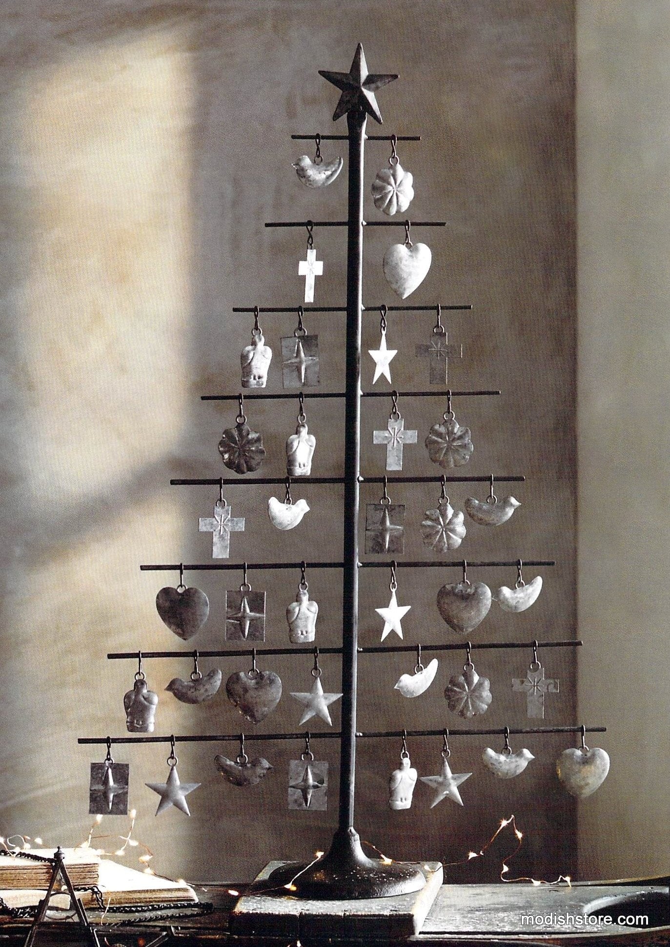 Roost Milagro Tree