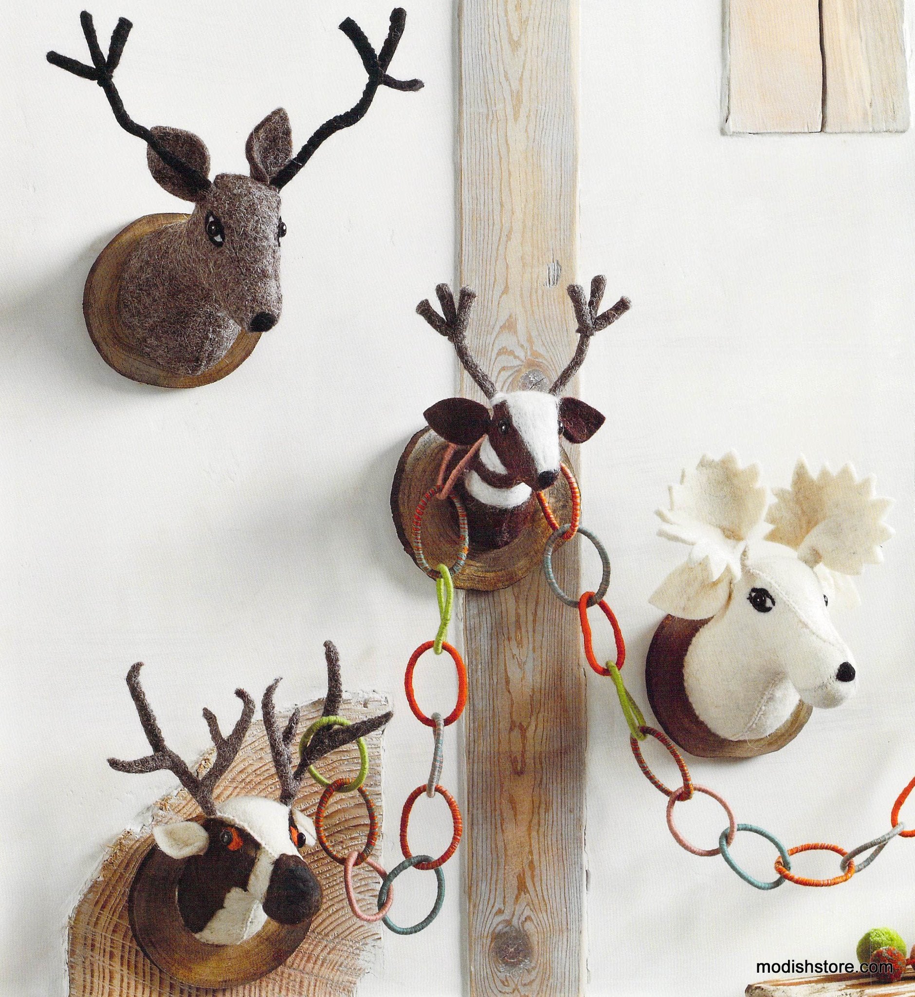 Roost Friendly Felt Trophy - Set Of 6