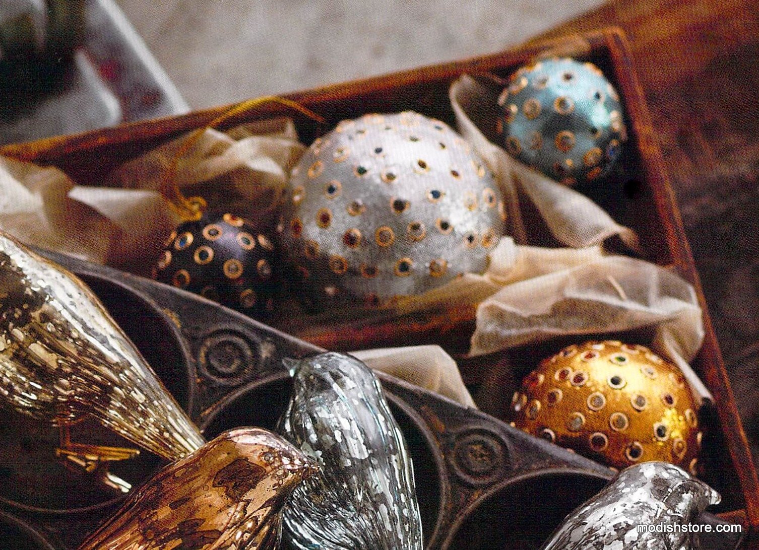 Roost Sparkle Balls