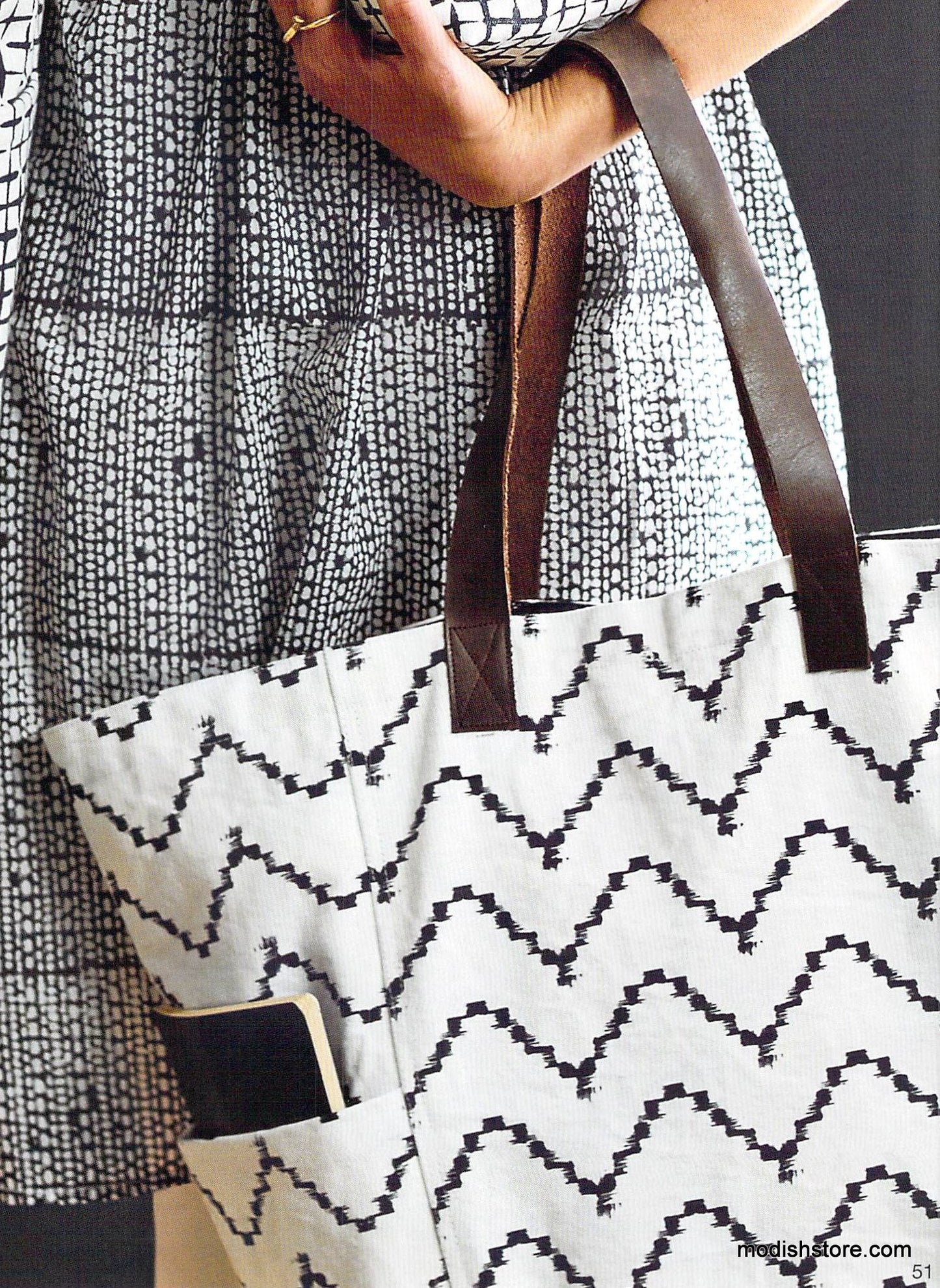 Roost Sumaya Tote Bags - Zig-Zag