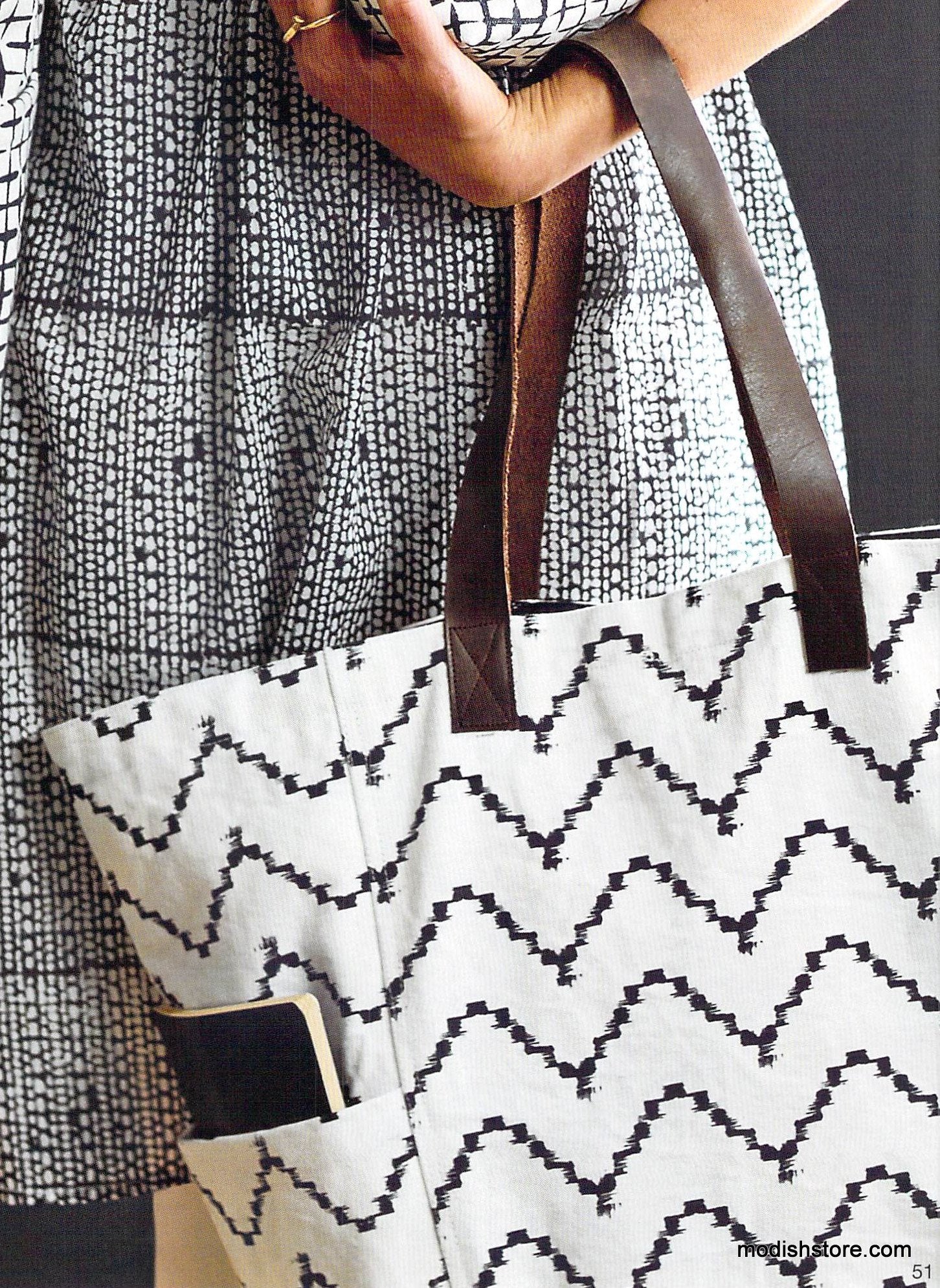 Roost Sumaya Tote Bags - Zig-Zag
