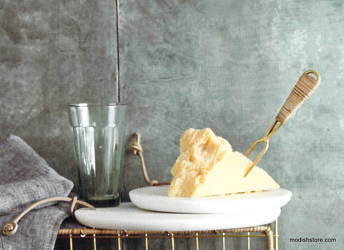 Roost Blanca Marble Boards with Leather Ties - Set Of 3