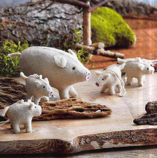 Roost Piggy Family Ornaments - Set Of 15