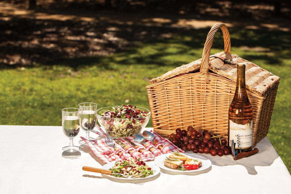 Picnic Time Piccadilly Picnic Basket - Set of 2