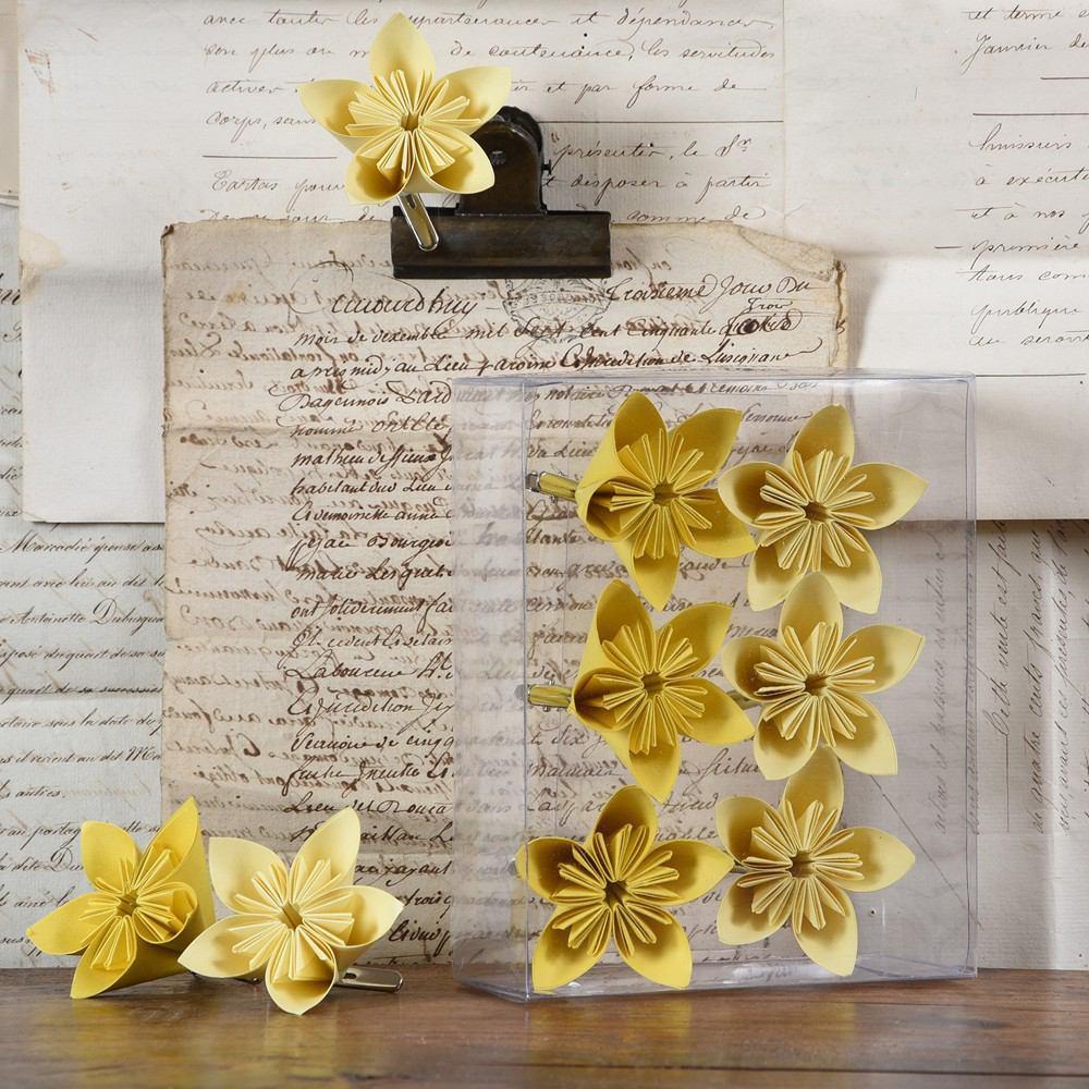 HomArt Folded Paper Flower on Clip - Box of 48
