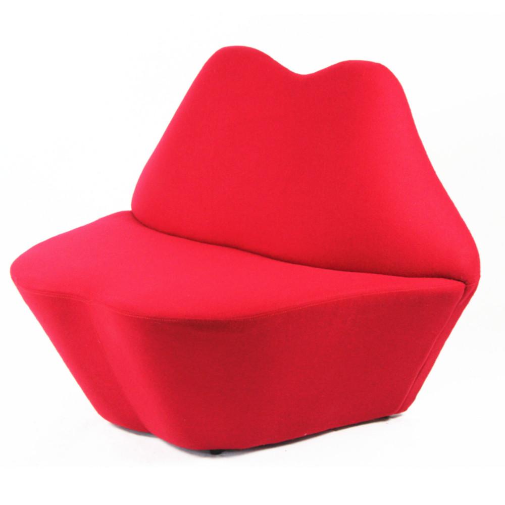 Fine Mod Imports Kiss Chair