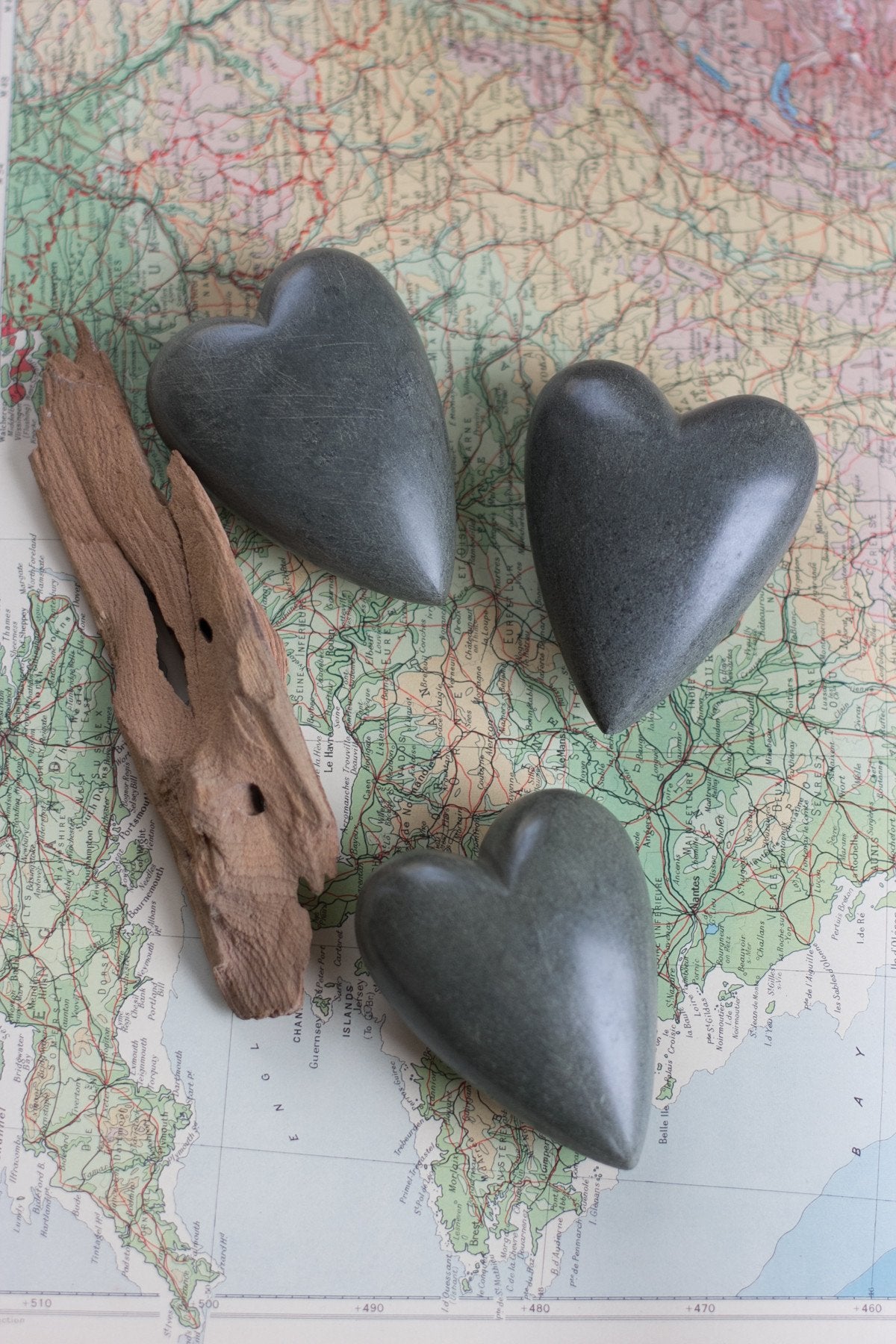 Kalalou Hand Carved Stone Hearts - Set Of 6