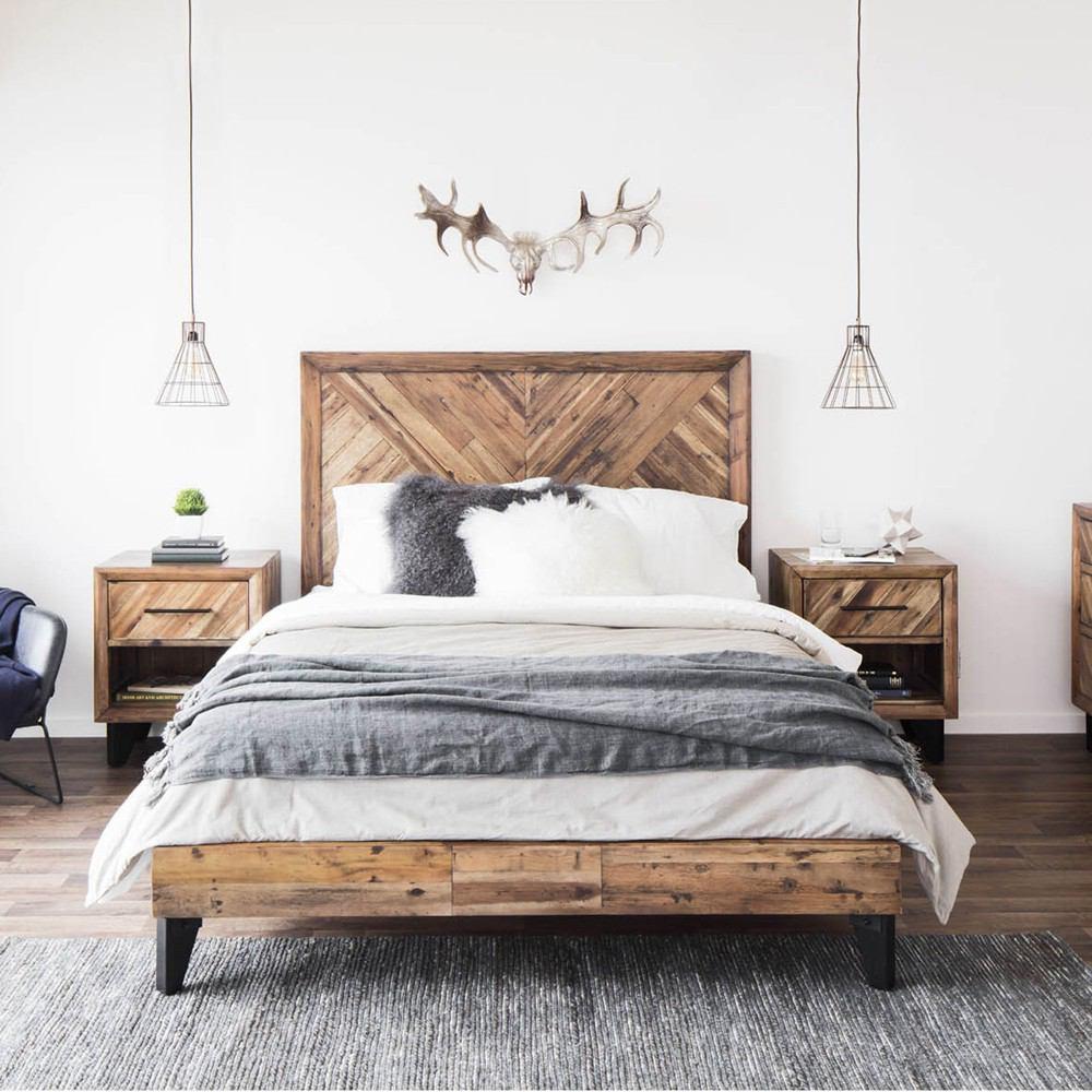 Moe's Home Collection Retreat Throw