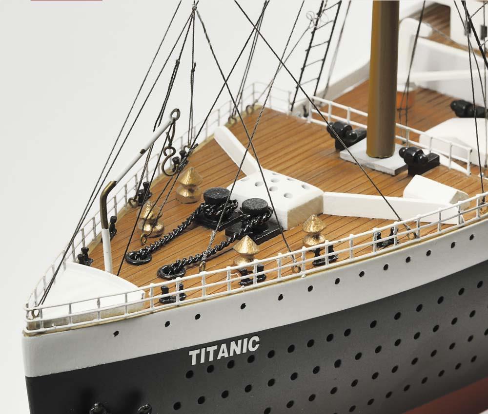 Titanic By Authentic Models