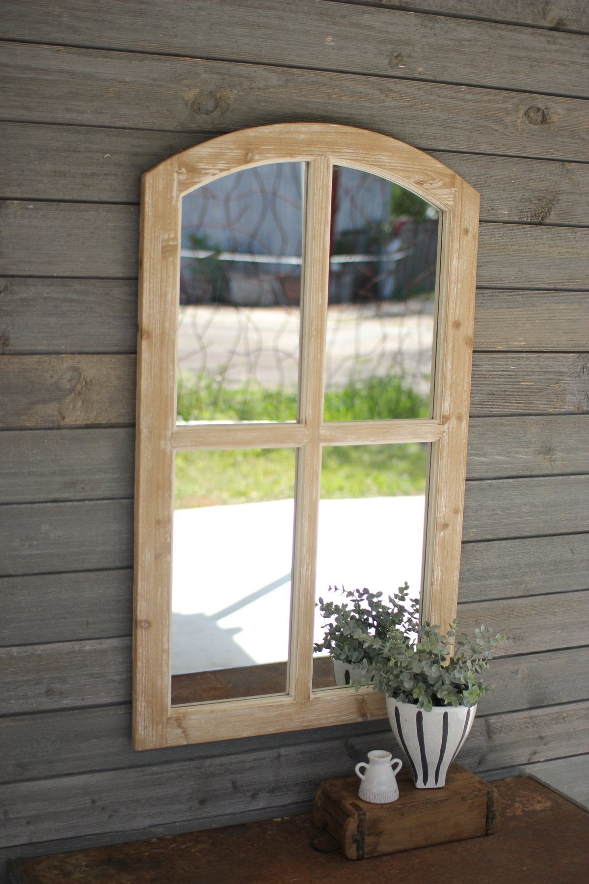 Kalalou Antique White Arched Wooden MIRROR