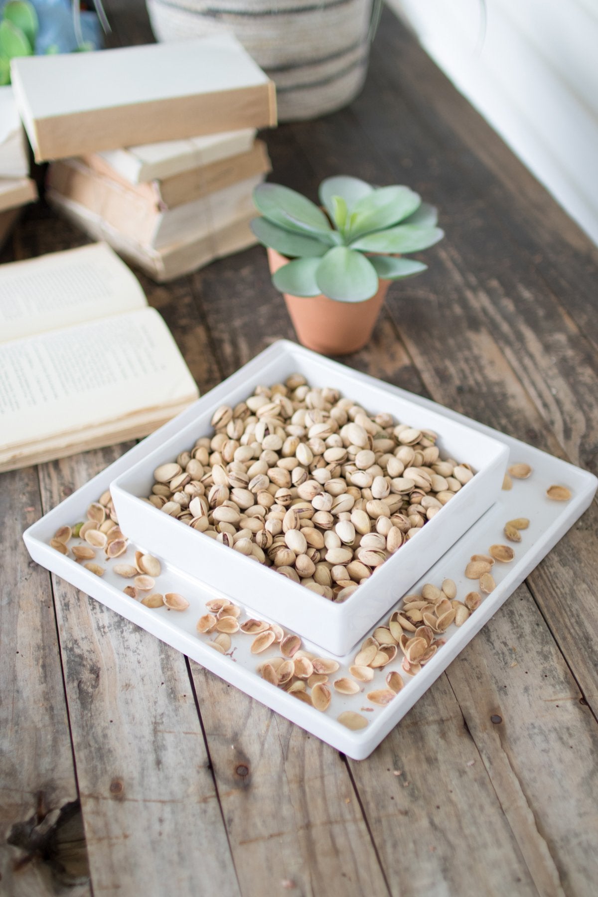 Kalalou Ceramic Pistachio Serving Set