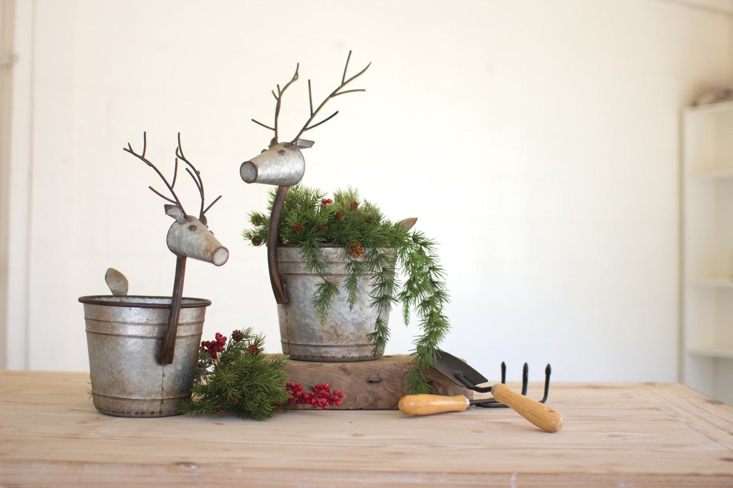 Kalalou Set Of 2 Metal Deer Planters