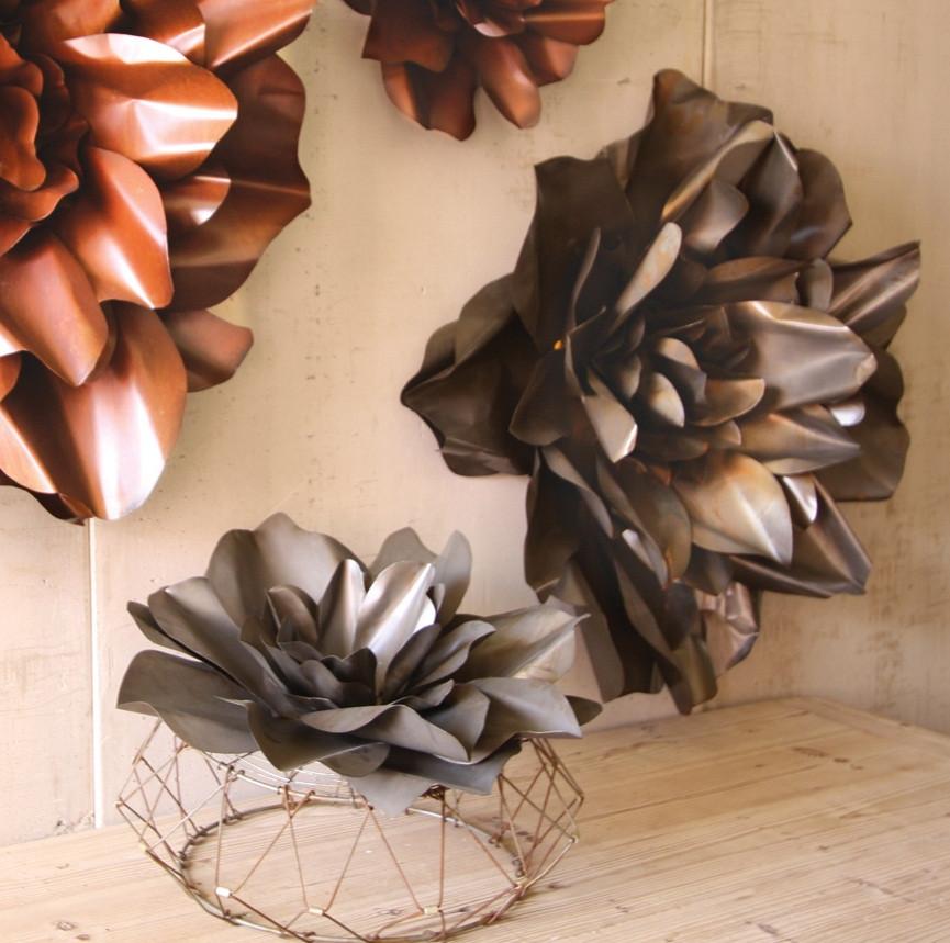 Kalalou Metal Hanging Wall Flowers - Set Of 2