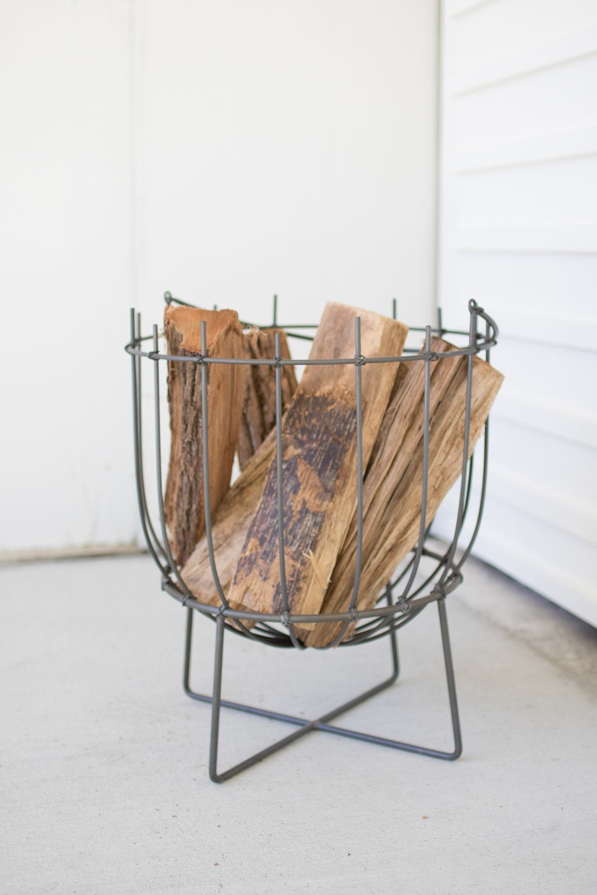 Kalalou Round Metal Firewood Basket