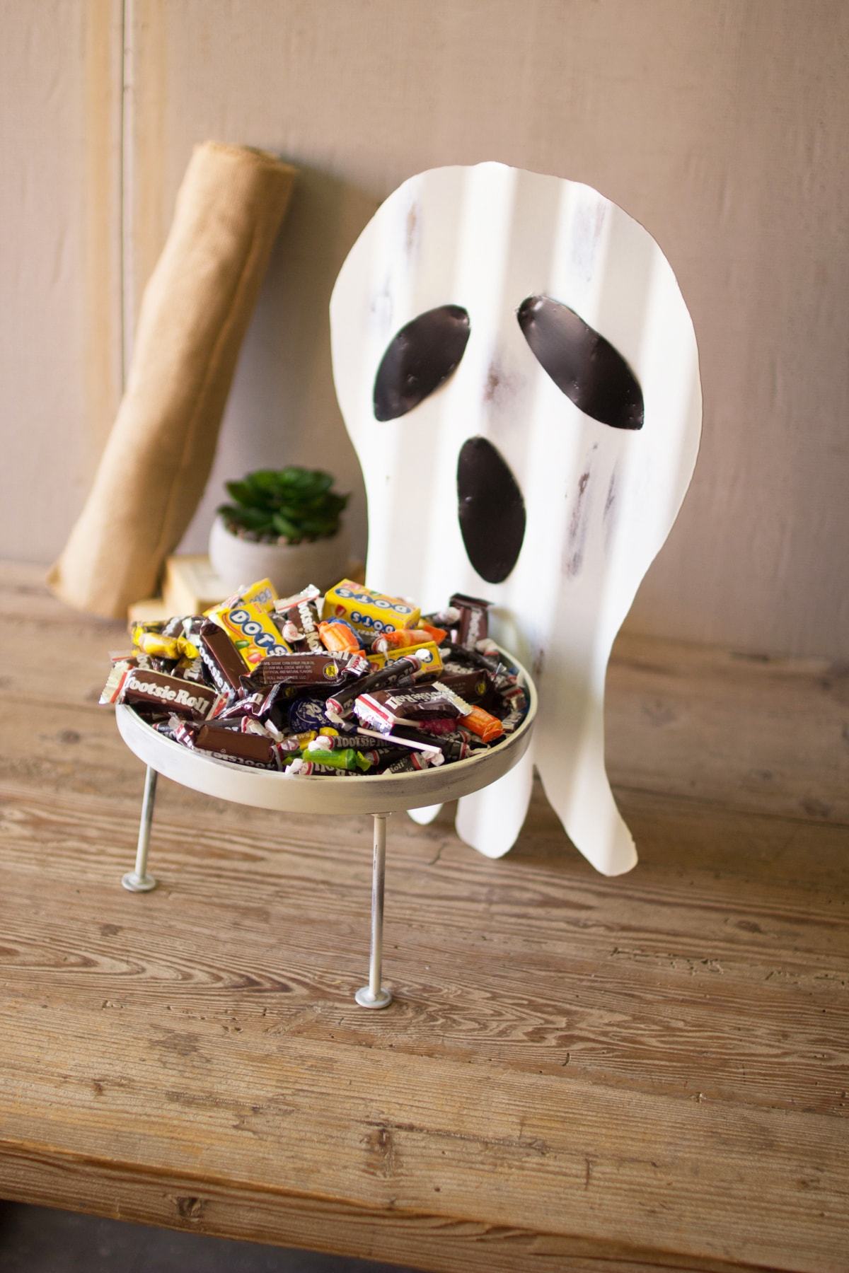Kalalou Metal Ghost Candy Holder