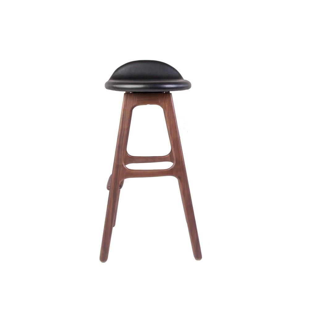 Control Brand The Erik Buck Stool With Swivel Function