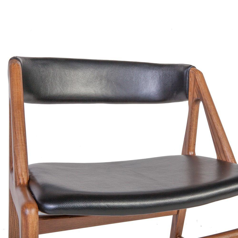 Control Brand The Soen Chair