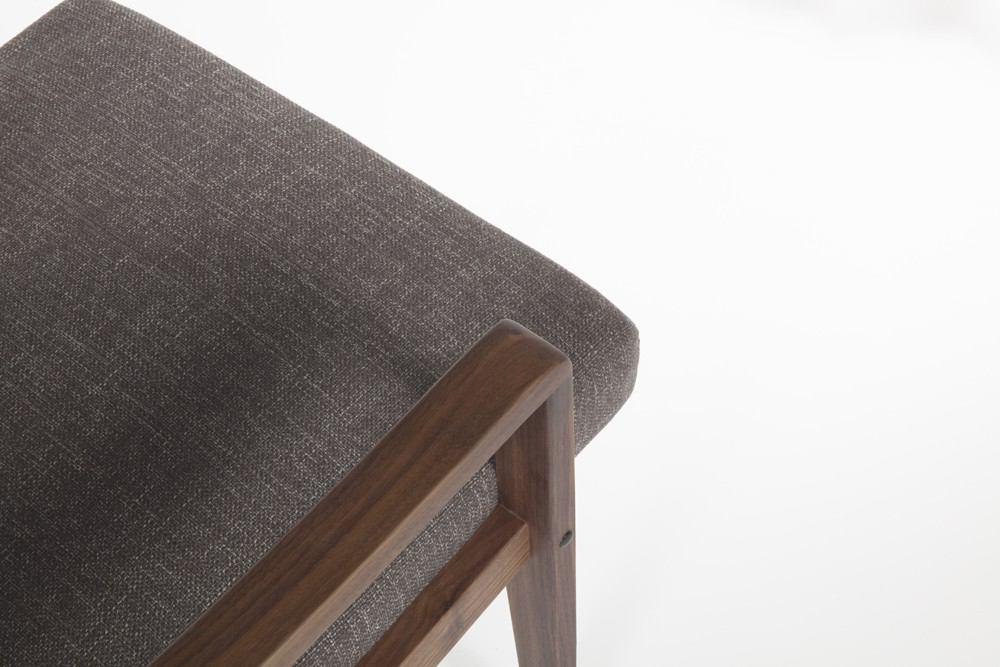 Control Brand The Flying Lounge Chair