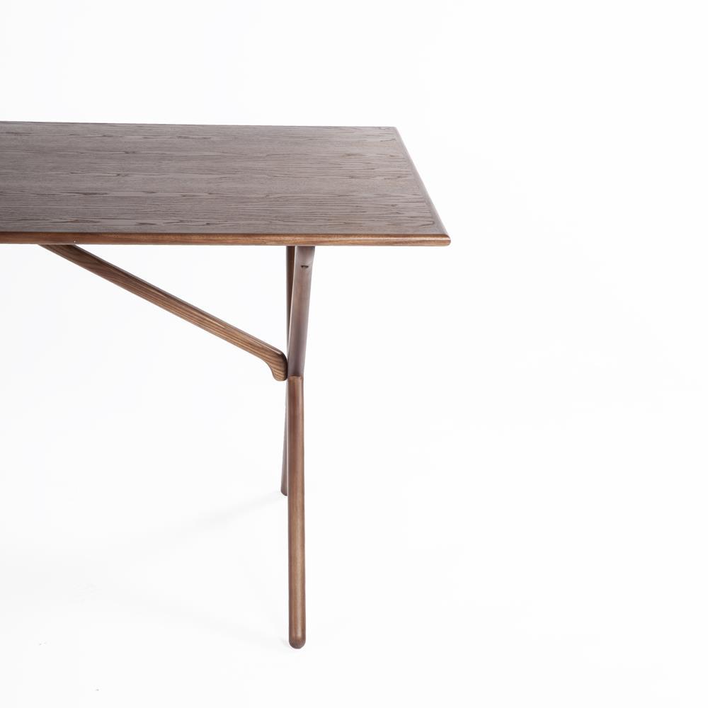 Control Brand The Eslov Table