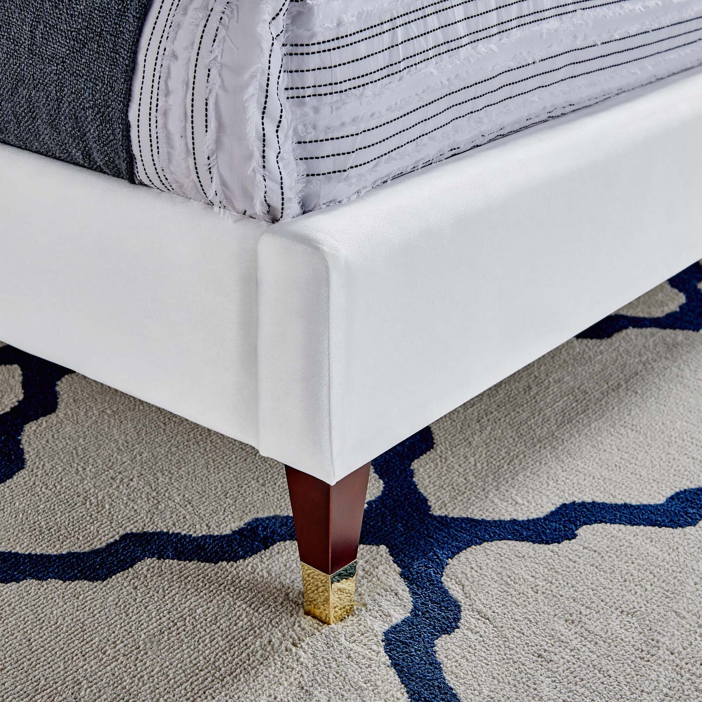 Roxanne Performance Velvet Queen Platform Bed By Modway - MOD-6286-CHA | Beds |  Modishstore - 26