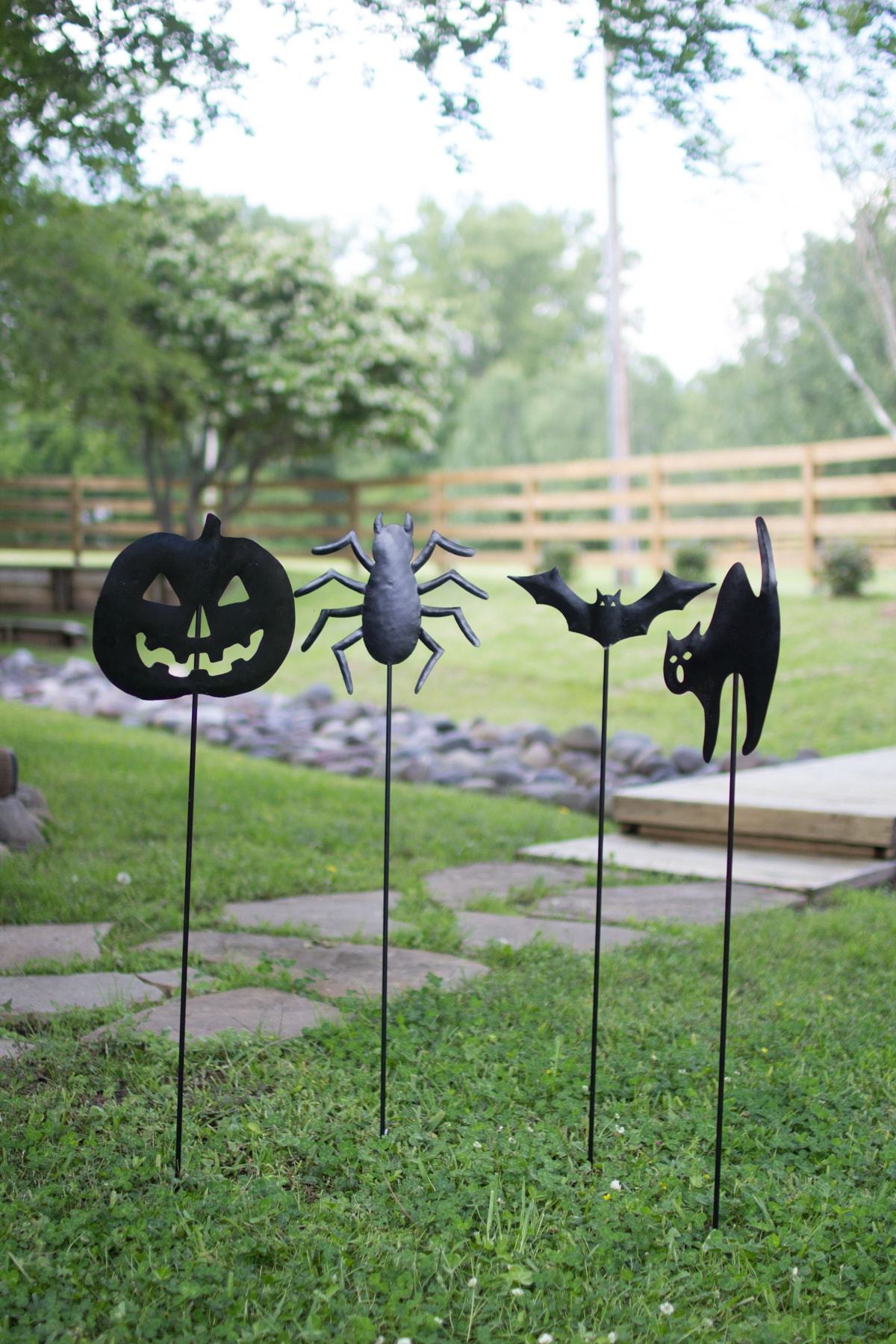 kalalou Set Of 4 Halloween Yard Stakes