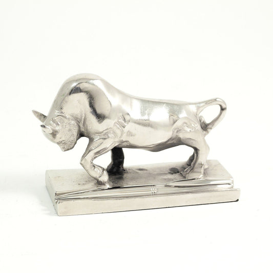 Bey-Berk Charging Bull Pen Holder