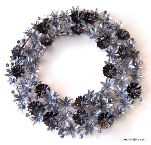 Roost Festive Lily Collection - Wreaths
