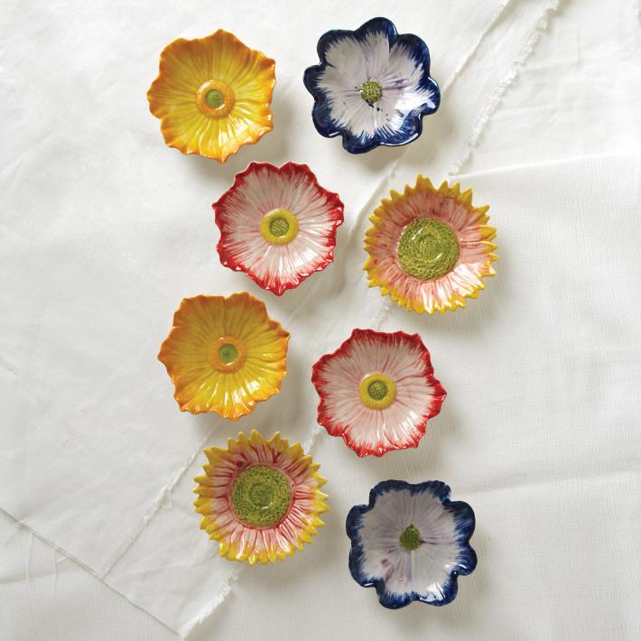 Tozai Home S/8 Daisy Flower Plates A/3 Colors - Set of 4 - Discontinued