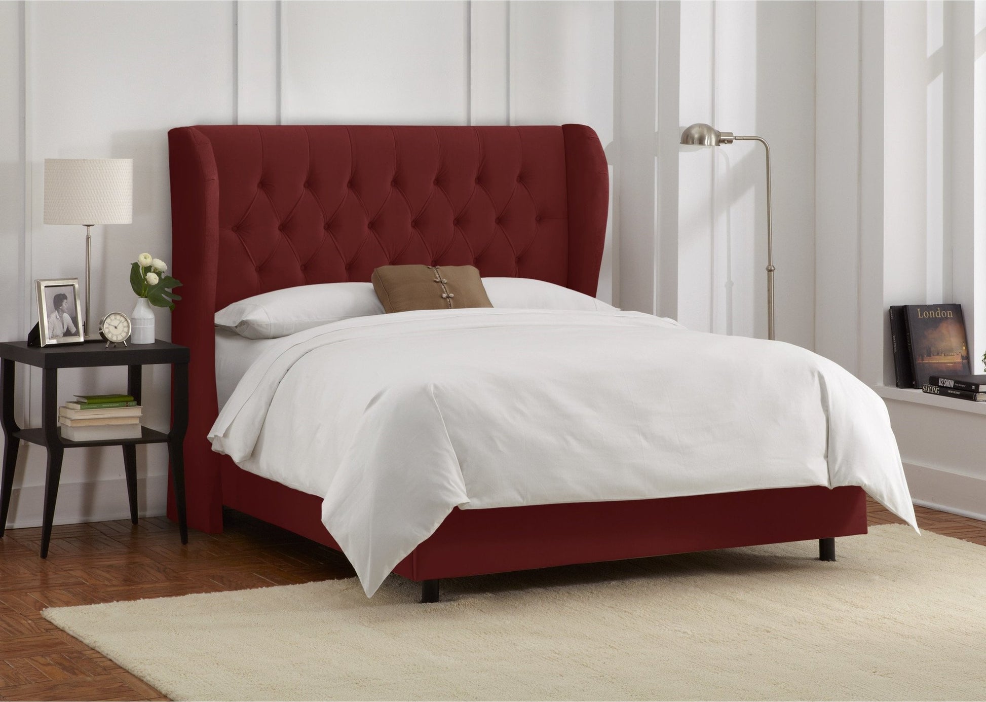 Skyline Furniture Queen Tufted Wingback Bed
