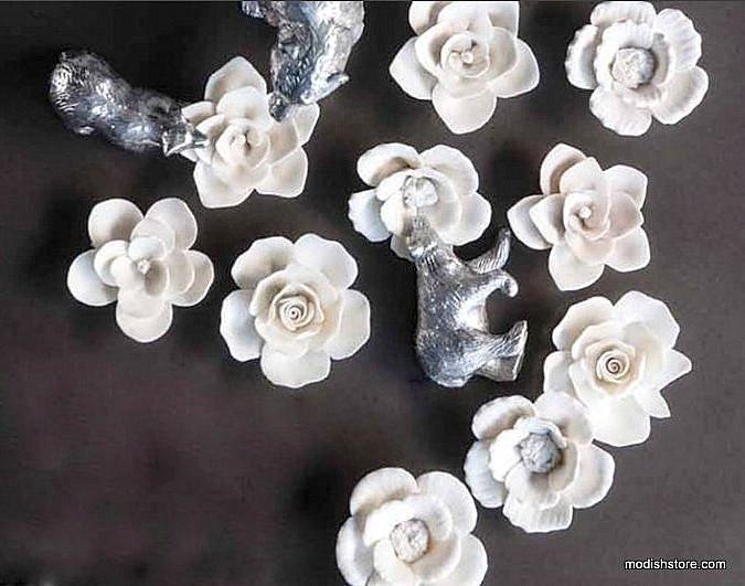 HomePort White Floral Magnets